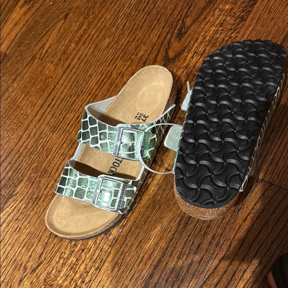 Birkenstock Green Sandals Versatile and Supportive